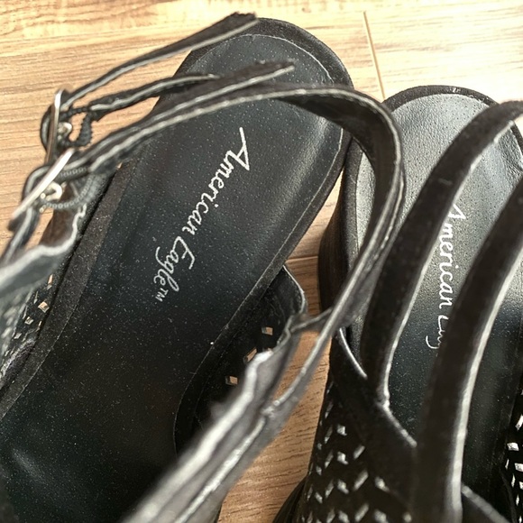 WELDON CAGED BLOCK HEEL SANDAL - Picture 4 of 8